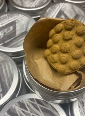 林一峰 Chet Lam 第19張專輯《Born in Kowloon》限量精裝版